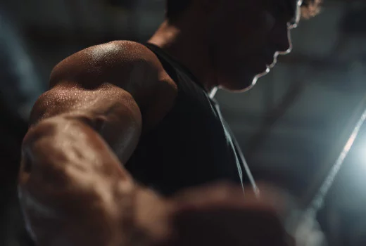 Beste oefeningen voor grote armen.