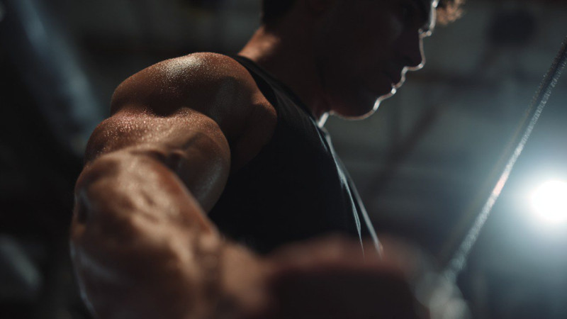 De bedste øvelser til store arme.